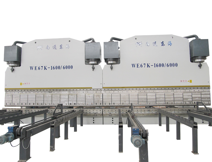 2xWE67K-1600T6000 CNC Press Brake in Tandem 2xWE67K-1600T6000 CNC Press Brake in Tandem